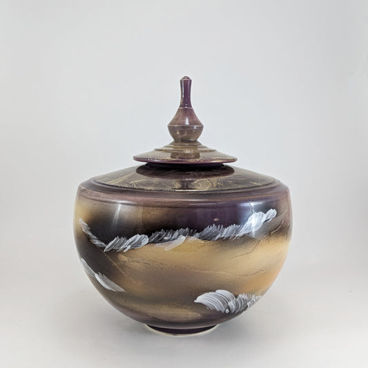 Lidded Vessel in Wave