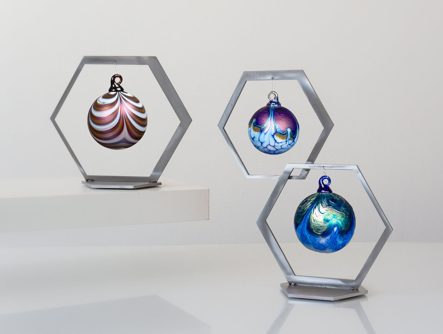 Honeycomb Single Ornament Display