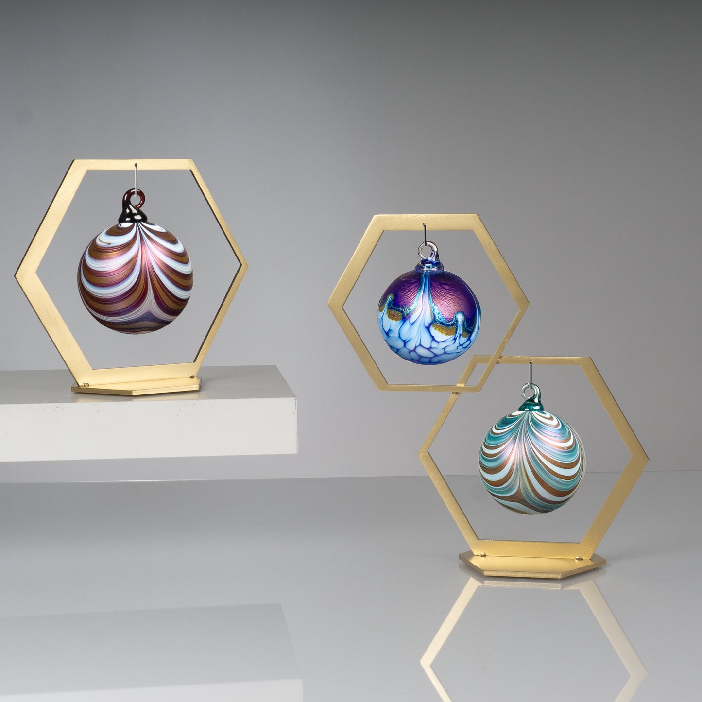 Honeycomb Single Ornament Display